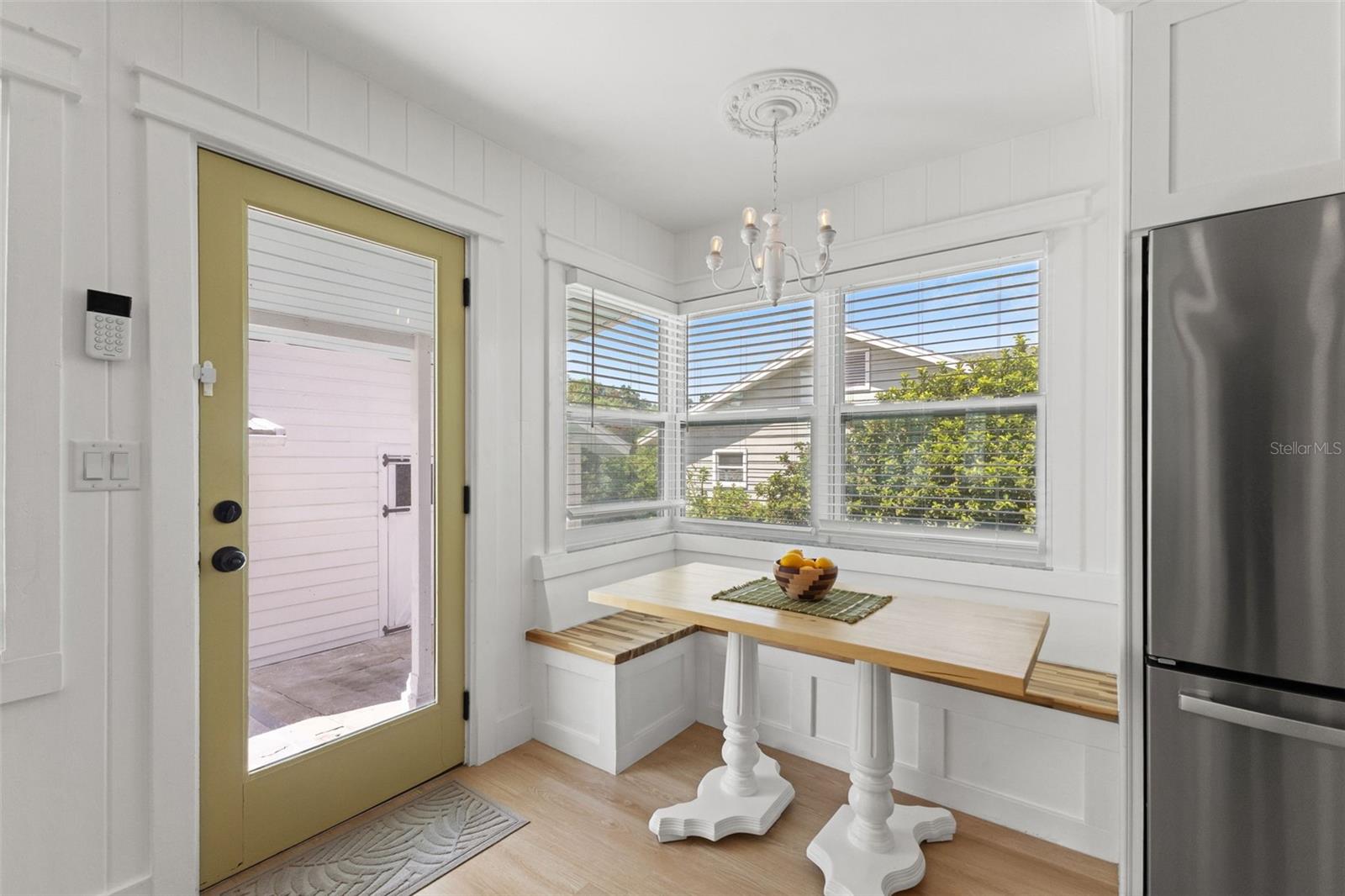 106 W MINNEHAHA ST — photo 16