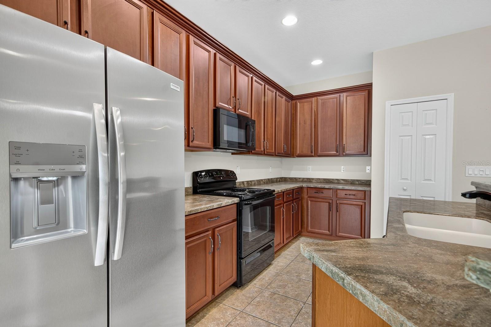 11231 BELLE HAVEN DR — photo 35