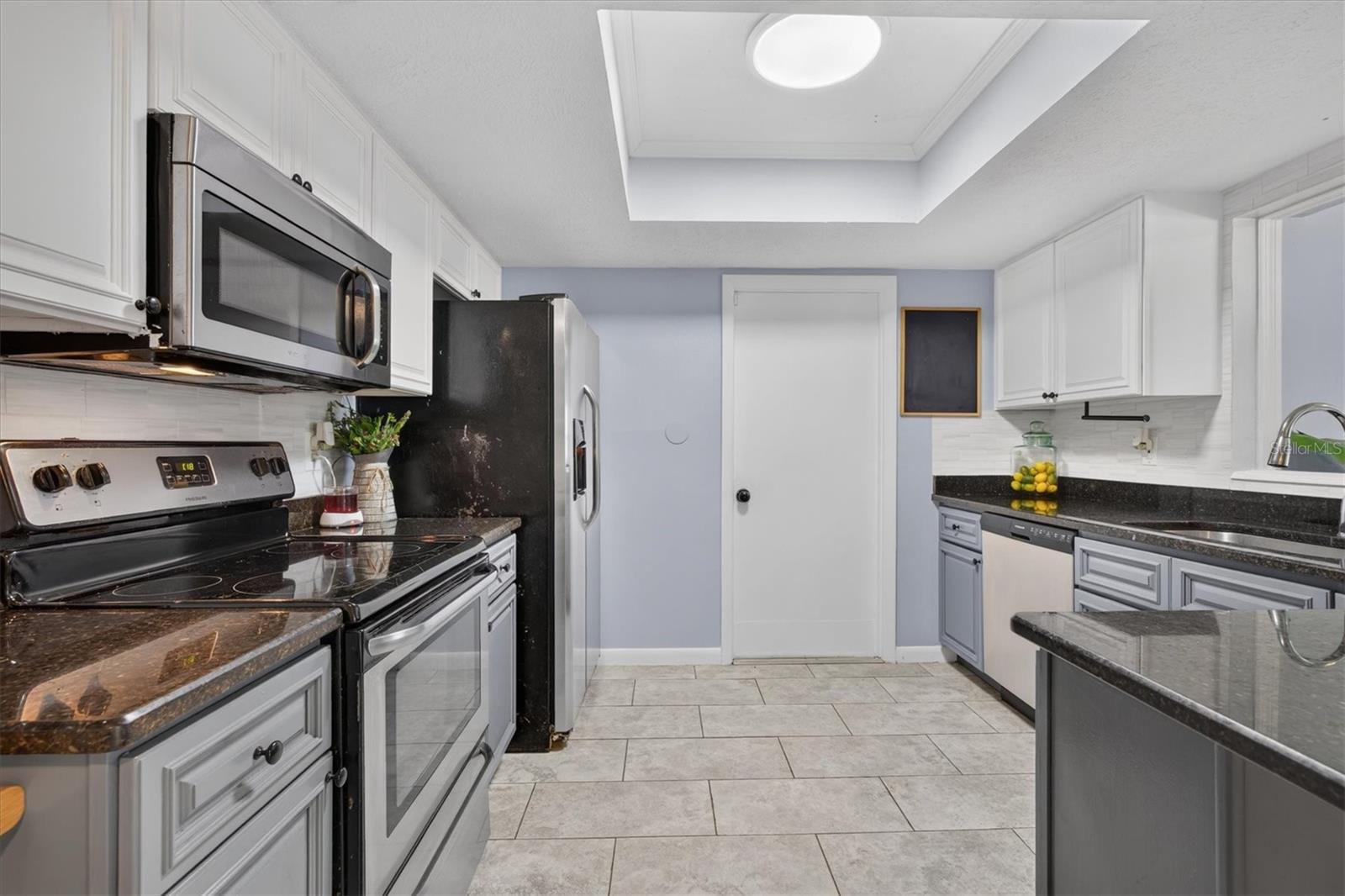 508 COCOPLUM DR — photo 21