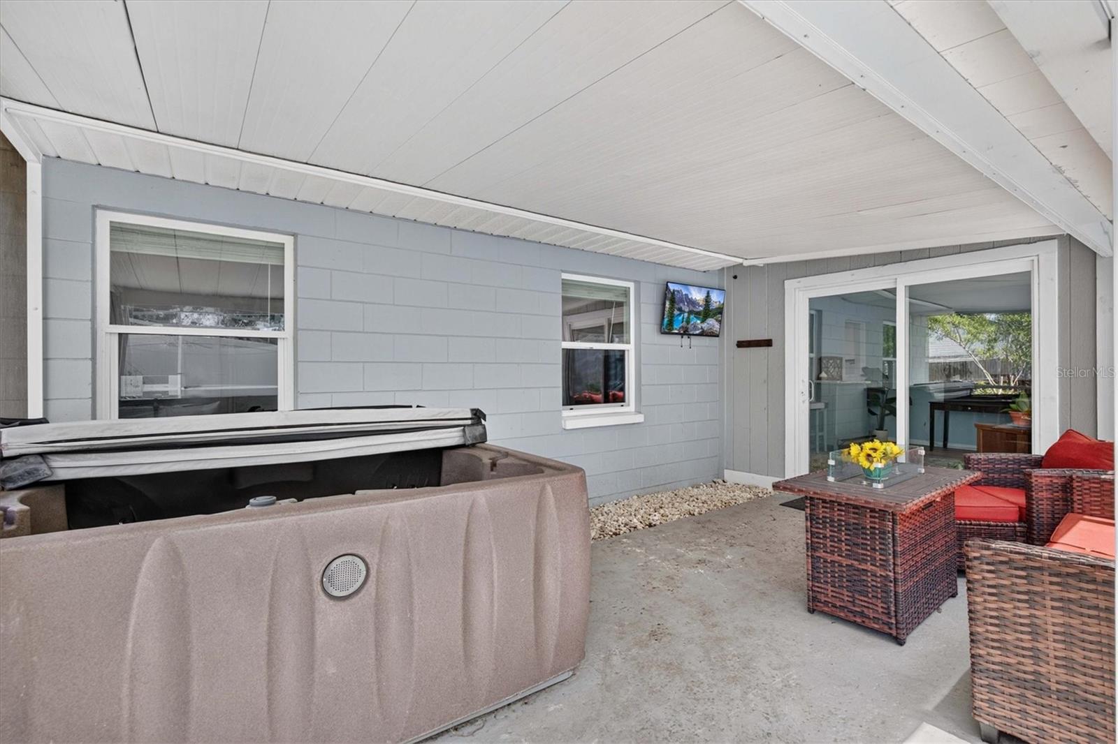 508 COCOPLUM DR — photo 36