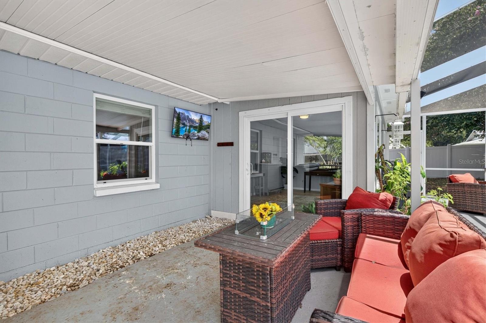 508 COCOPLUM DR — photo 37