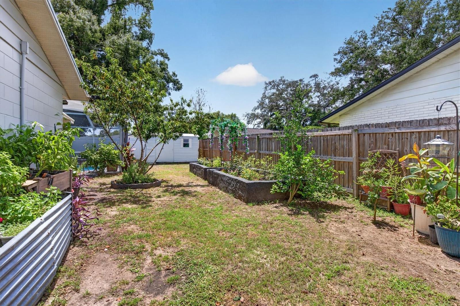 508 COCOPLUM DR — photo 46