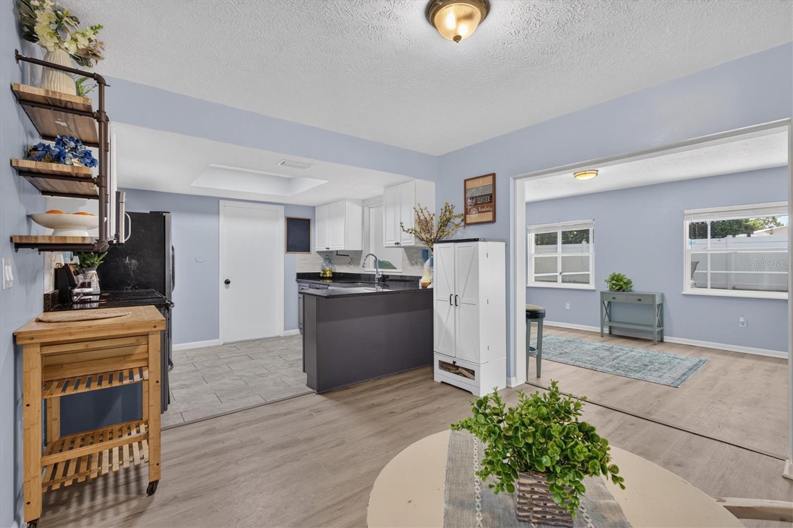 508 COCOPLUM DR — photo 17