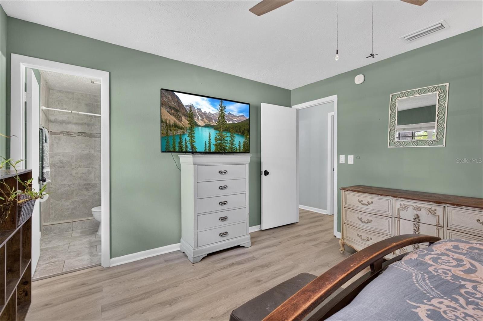 508 COCOPLUM DR — photo 27