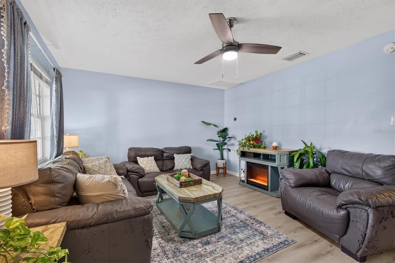508 COCOPLUM DR — photo 14