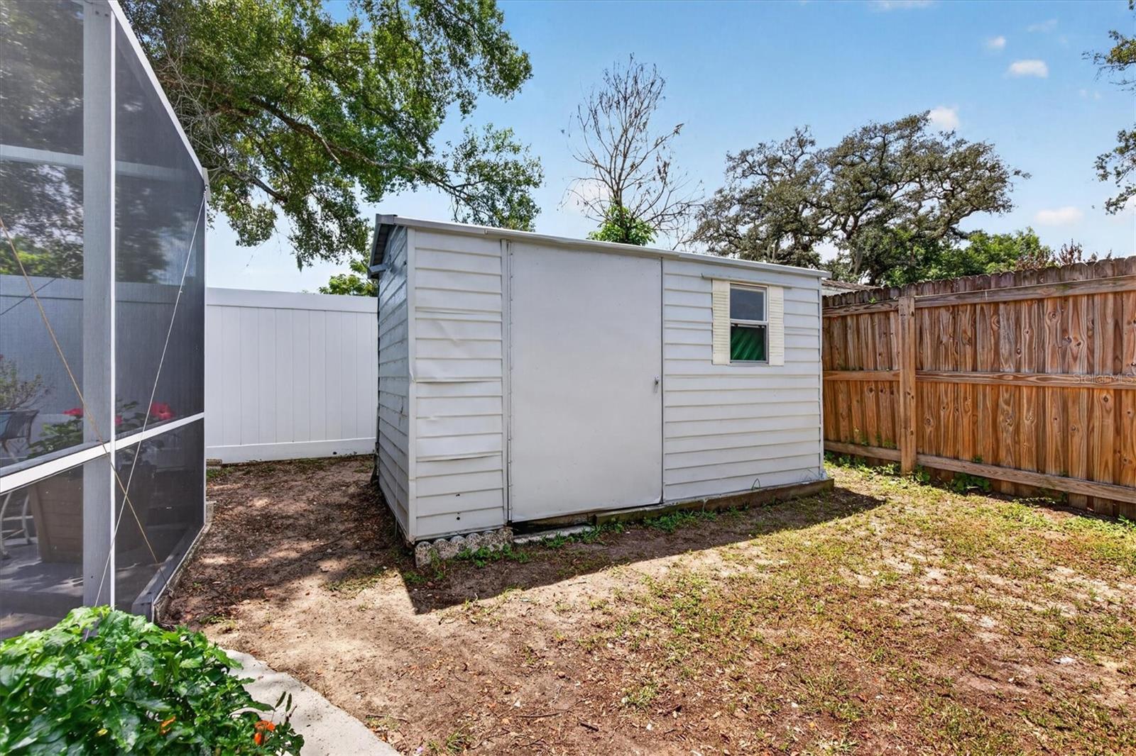 508 COCOPLUM DR — photo 43