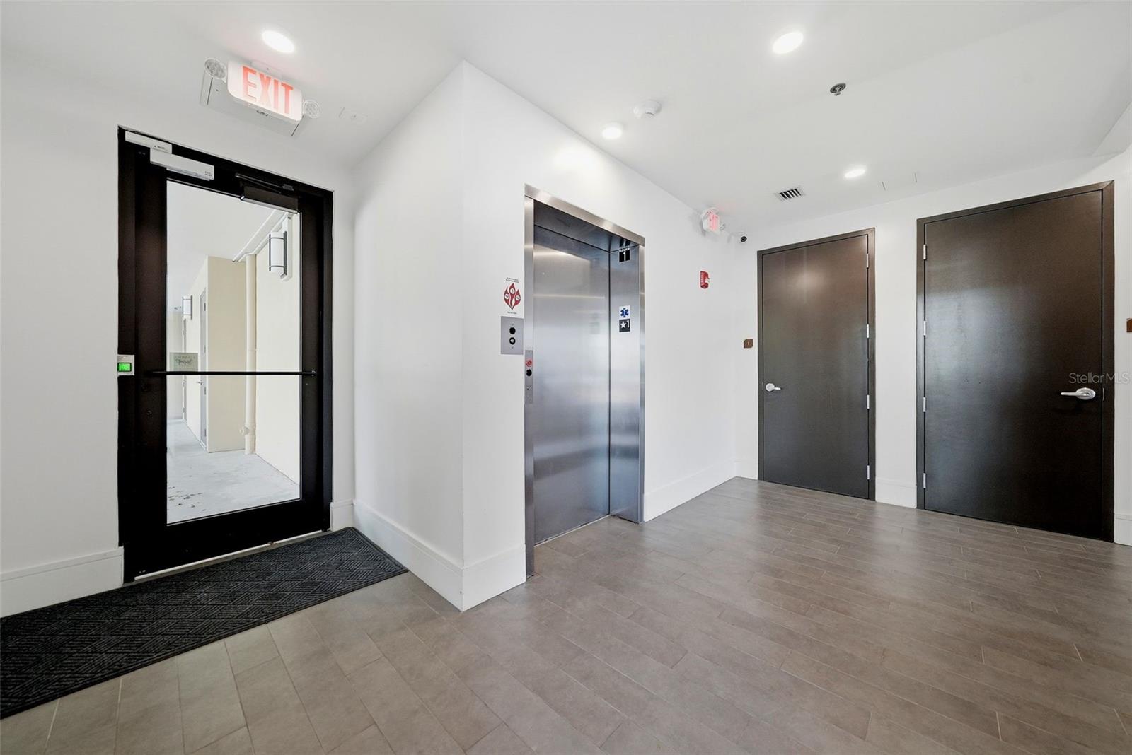 231 2ND ST S #202 — photo 44