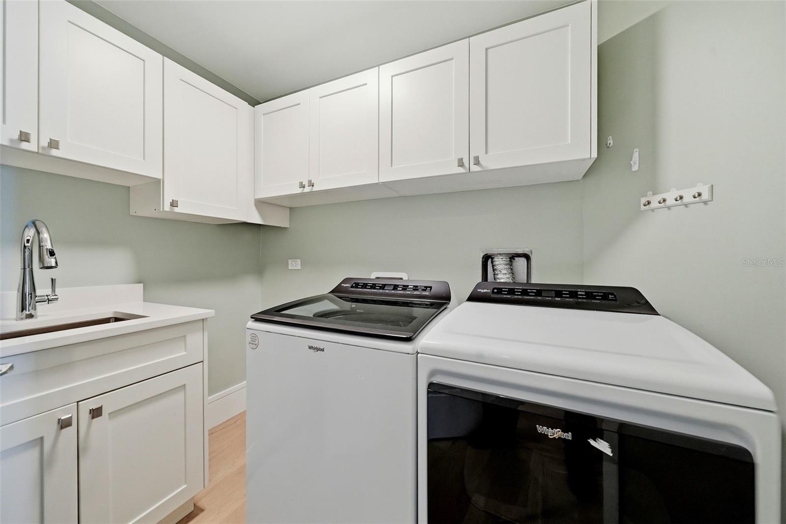 231 2ND ST S #202 — photo 37
