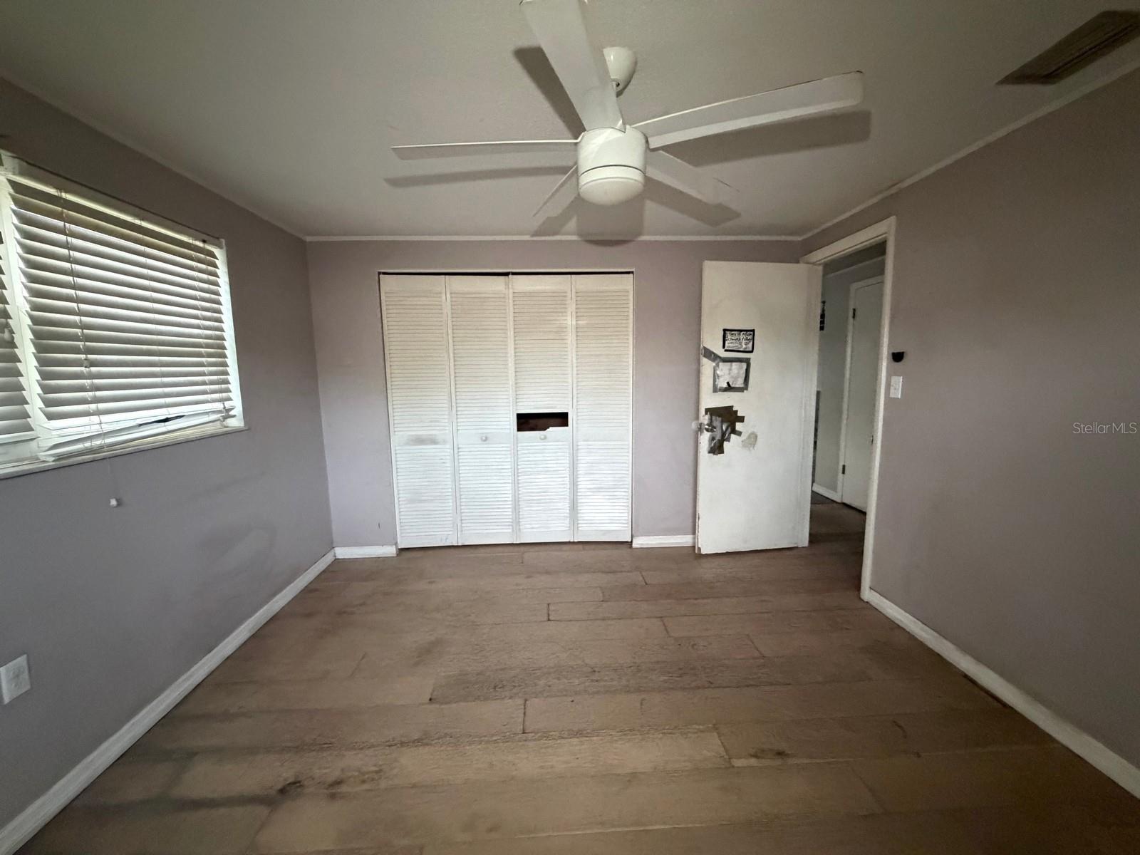 3221 ROXBURY DR — photo 8