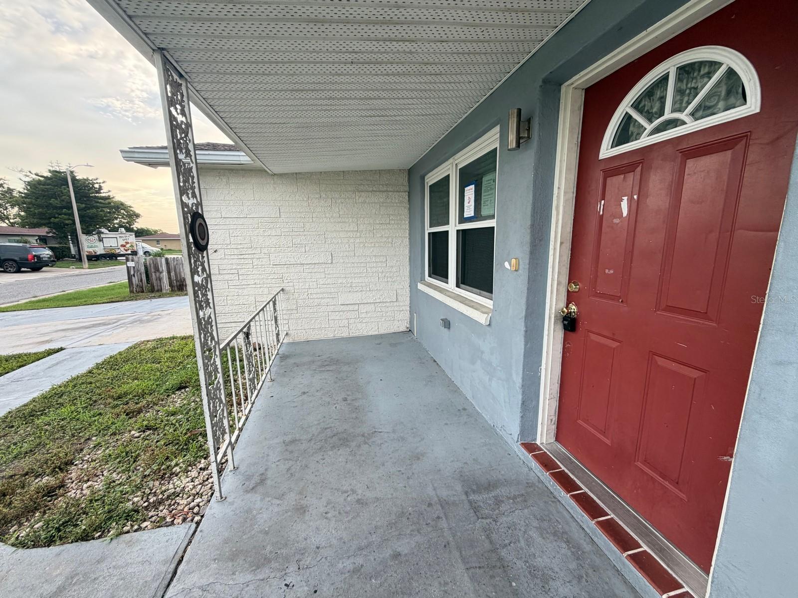3221 ROXBURY DR — photo 4