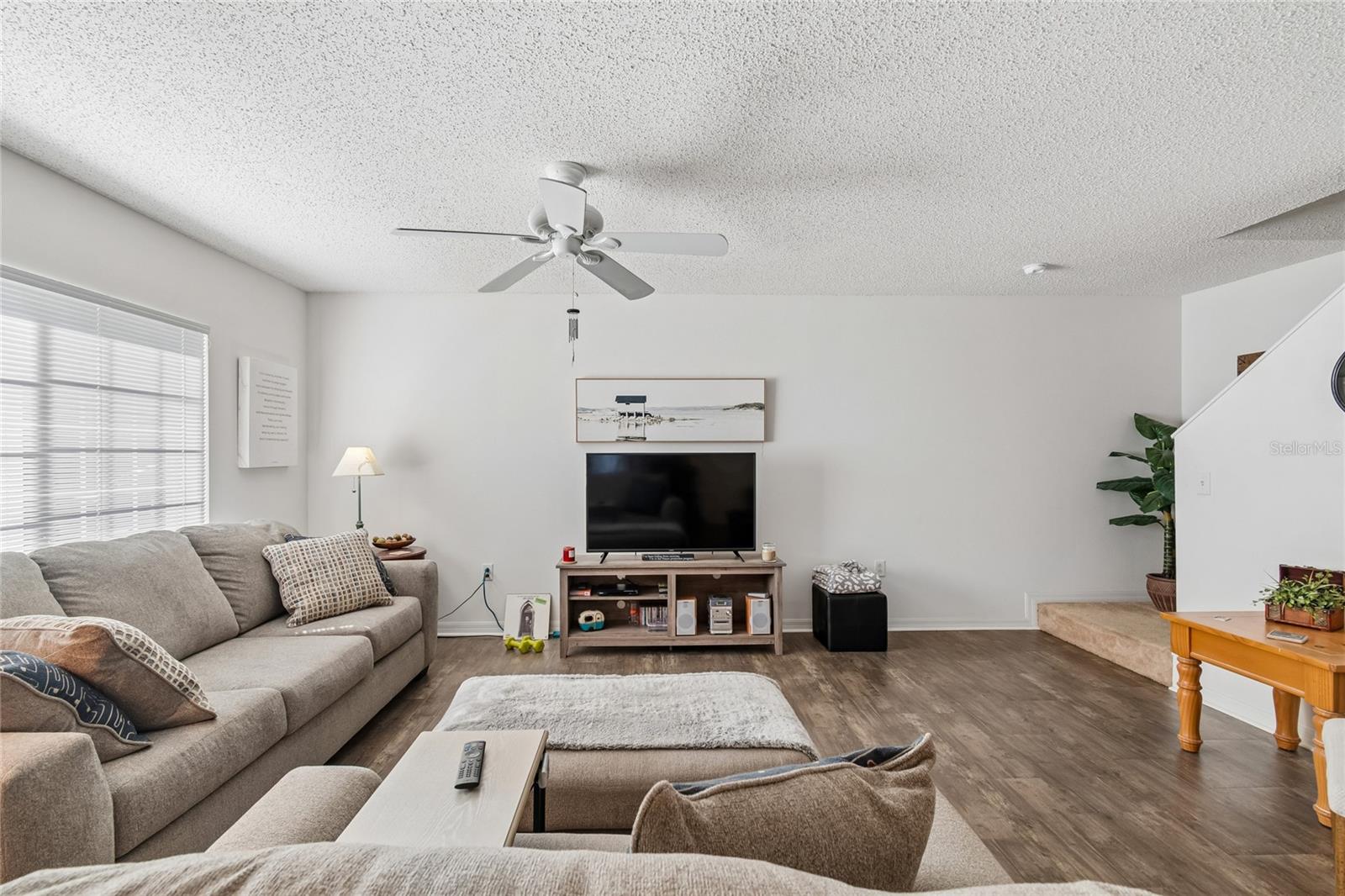 4009 DOLPHIN DR — photo 15