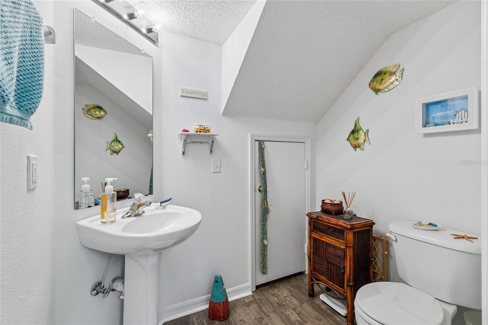 4009 DOLPHIN DR — photo 12