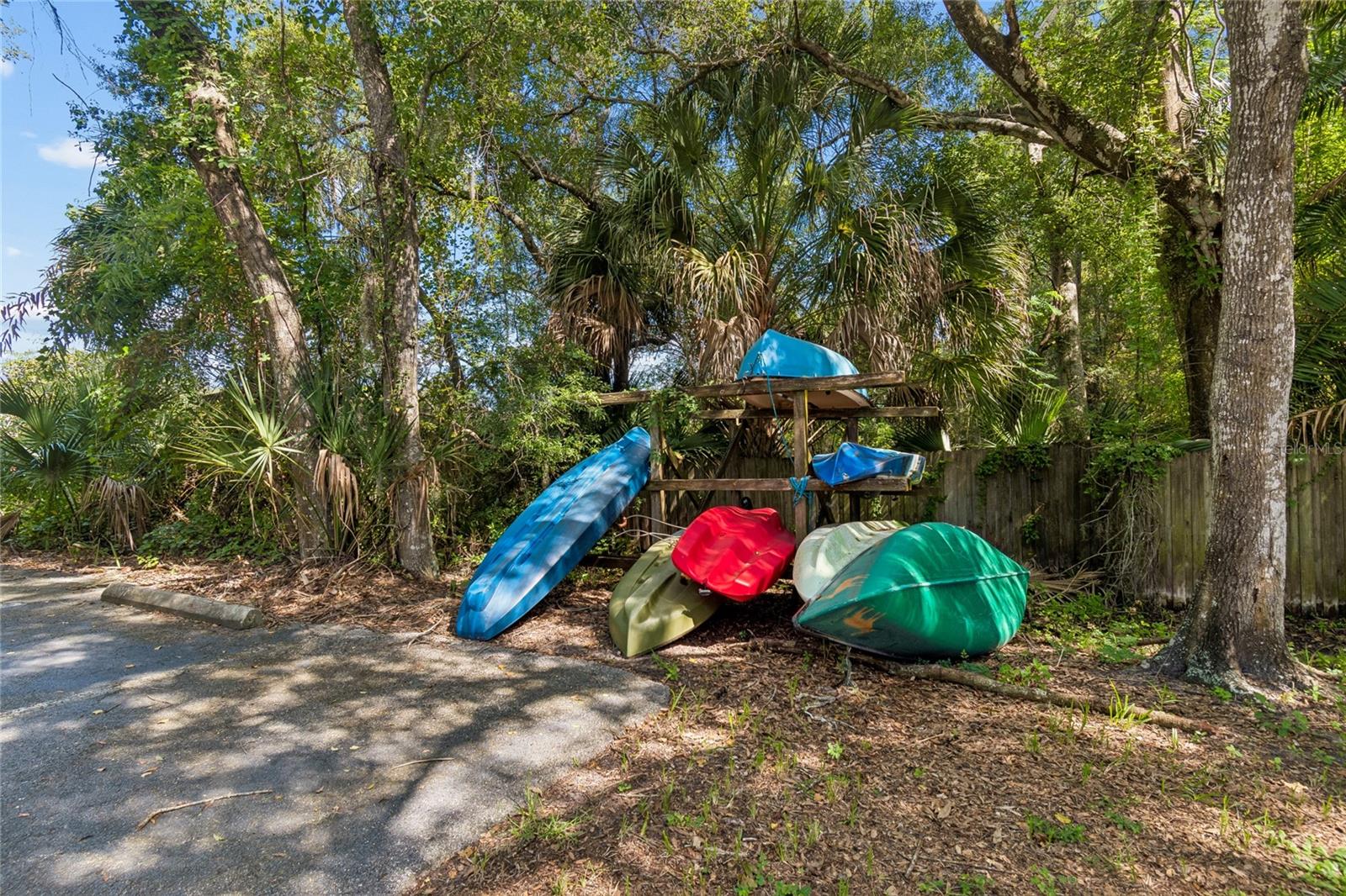 4009 DOLPHIN DR — photo 44