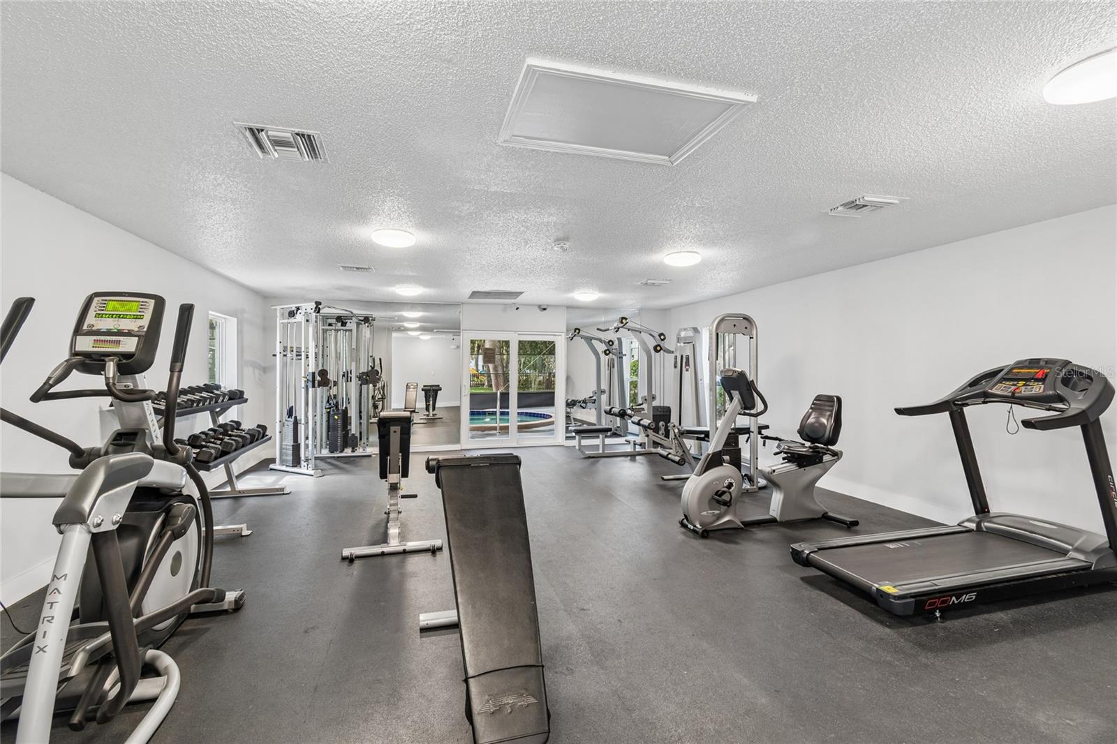 4009 DOLPHIN DR — photo 39