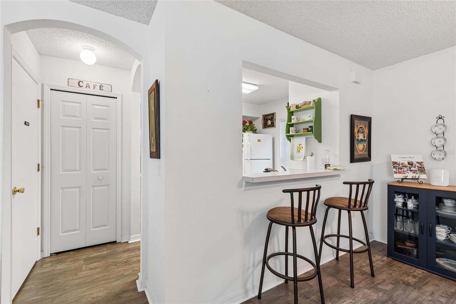 4009 DOLPHIN DR — photo 6