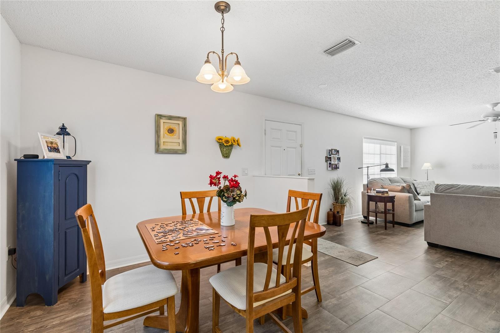 4009 DOLPHIN DR — photo 5