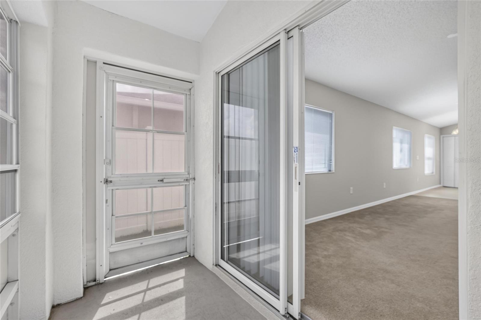 535 SCARLET MAPLE CT — photo 42