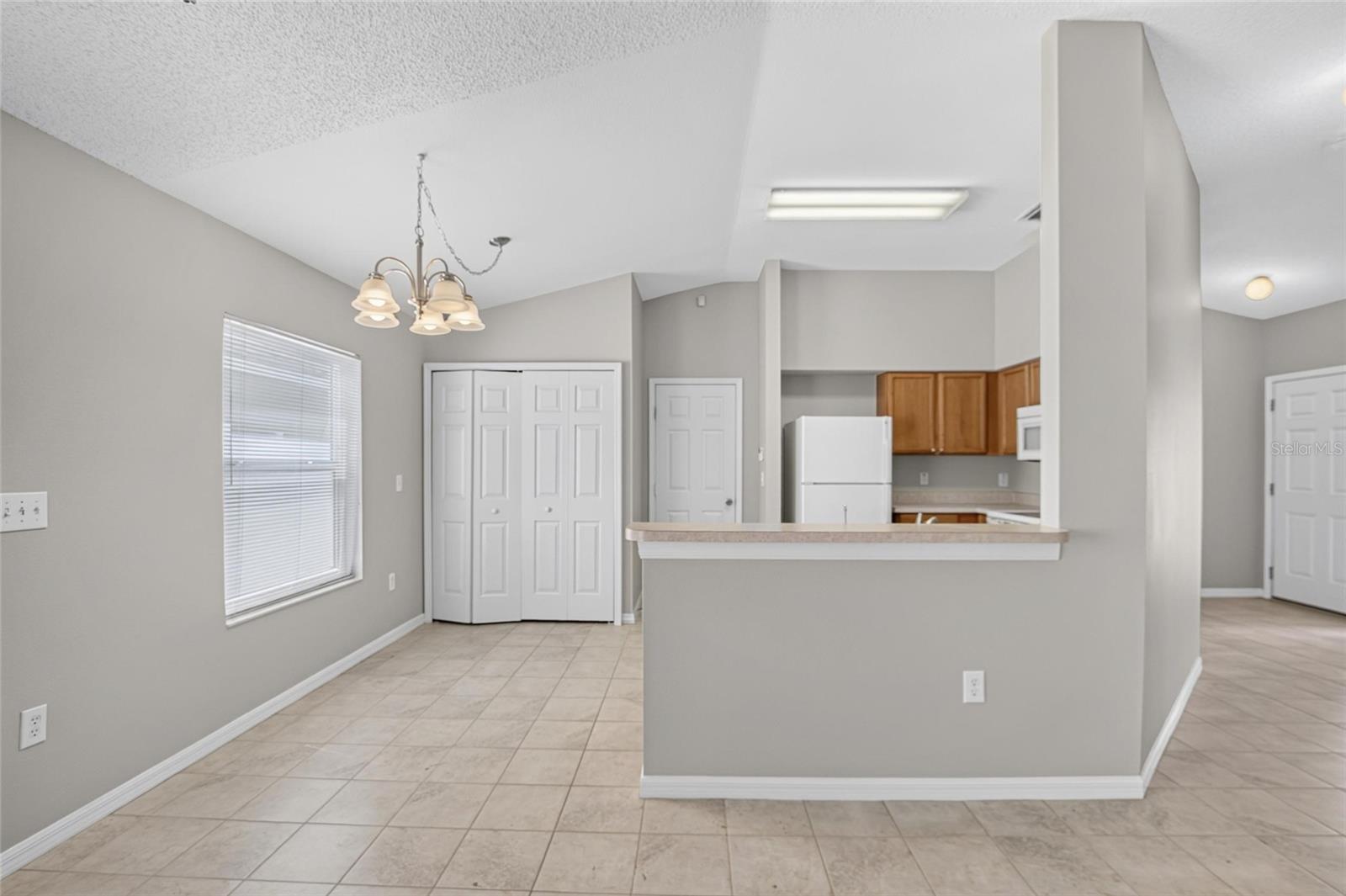 535 SCARLET MAPLE CT — photo 10