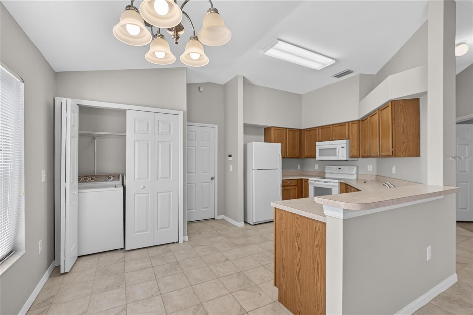 535 SCARLET MAPLE CT — photo 9