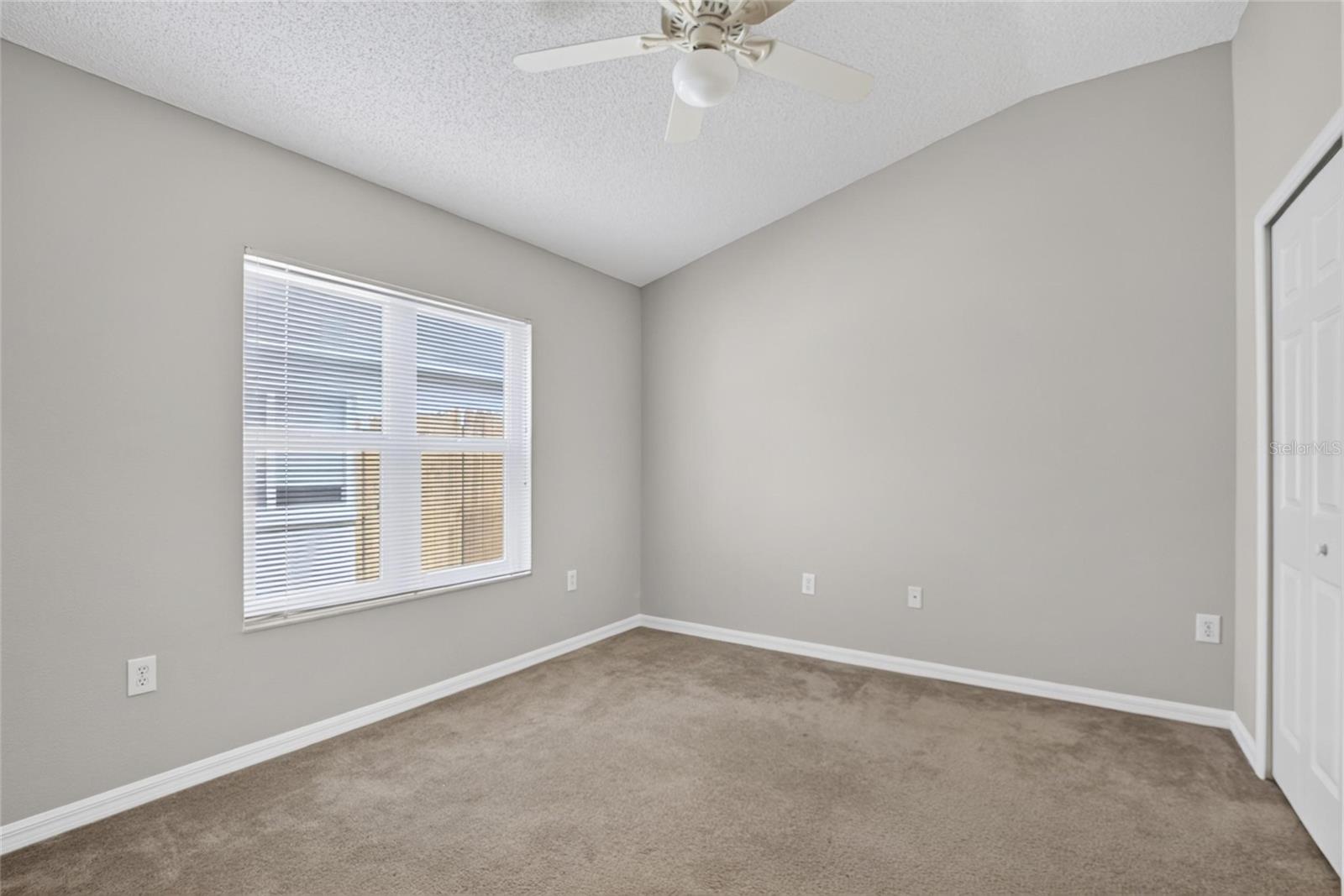 535 SCARLET MAPLE CT — photo 33