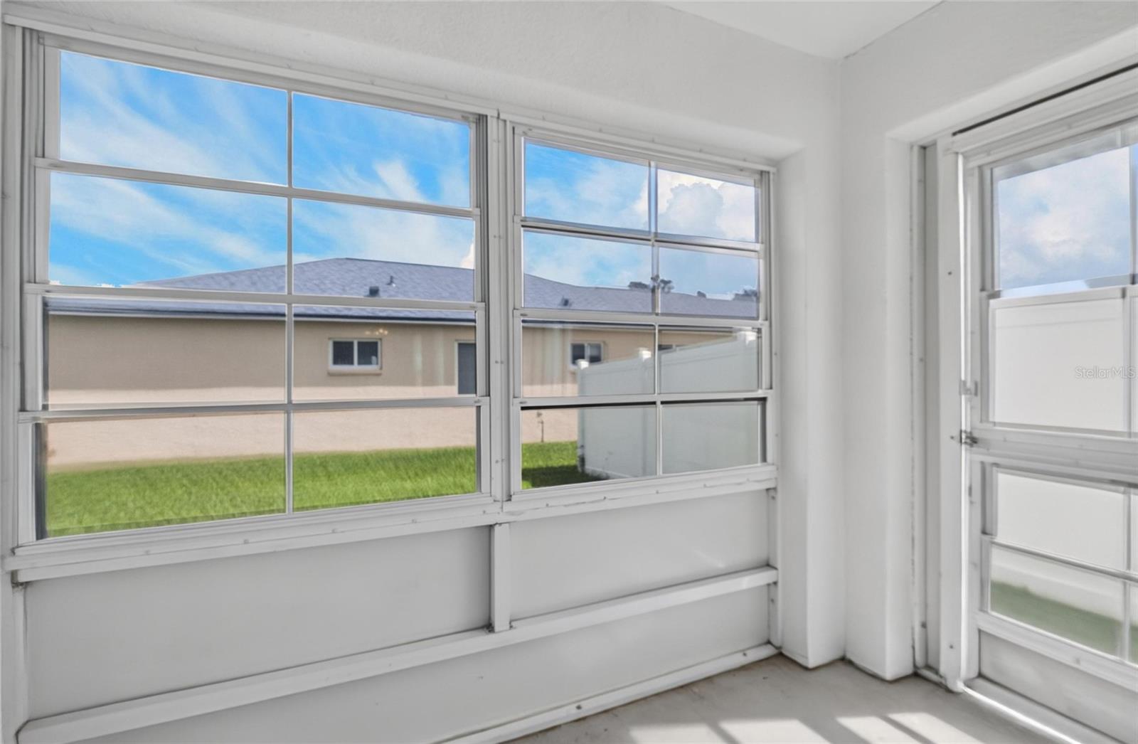 535 SCARLET MAPLE CT — photo 43
