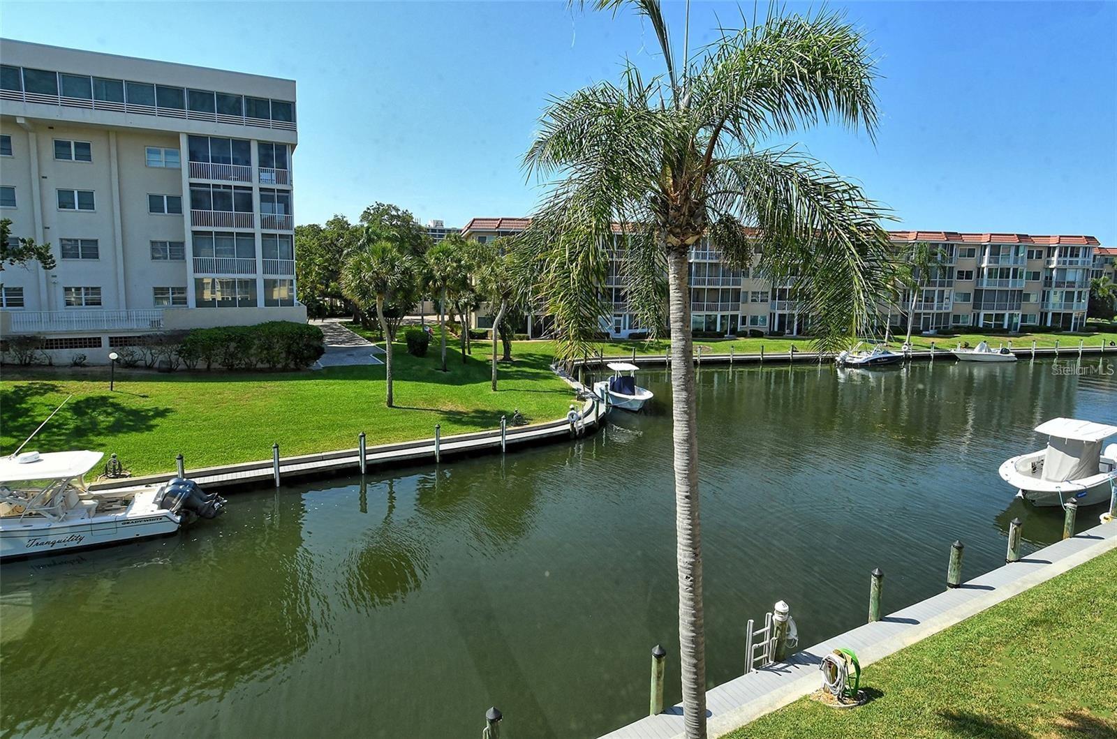 1300 N PORTOFINO DR #305 — photo 28