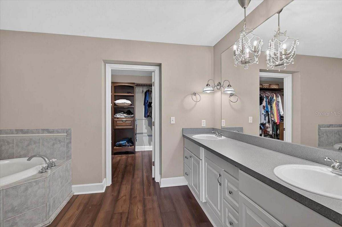 8814 RIVERLACHEN WAY — photo 29