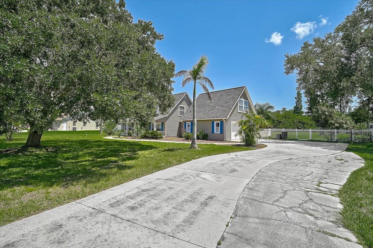 8814 RIVERLACHEN WAY — photo 6