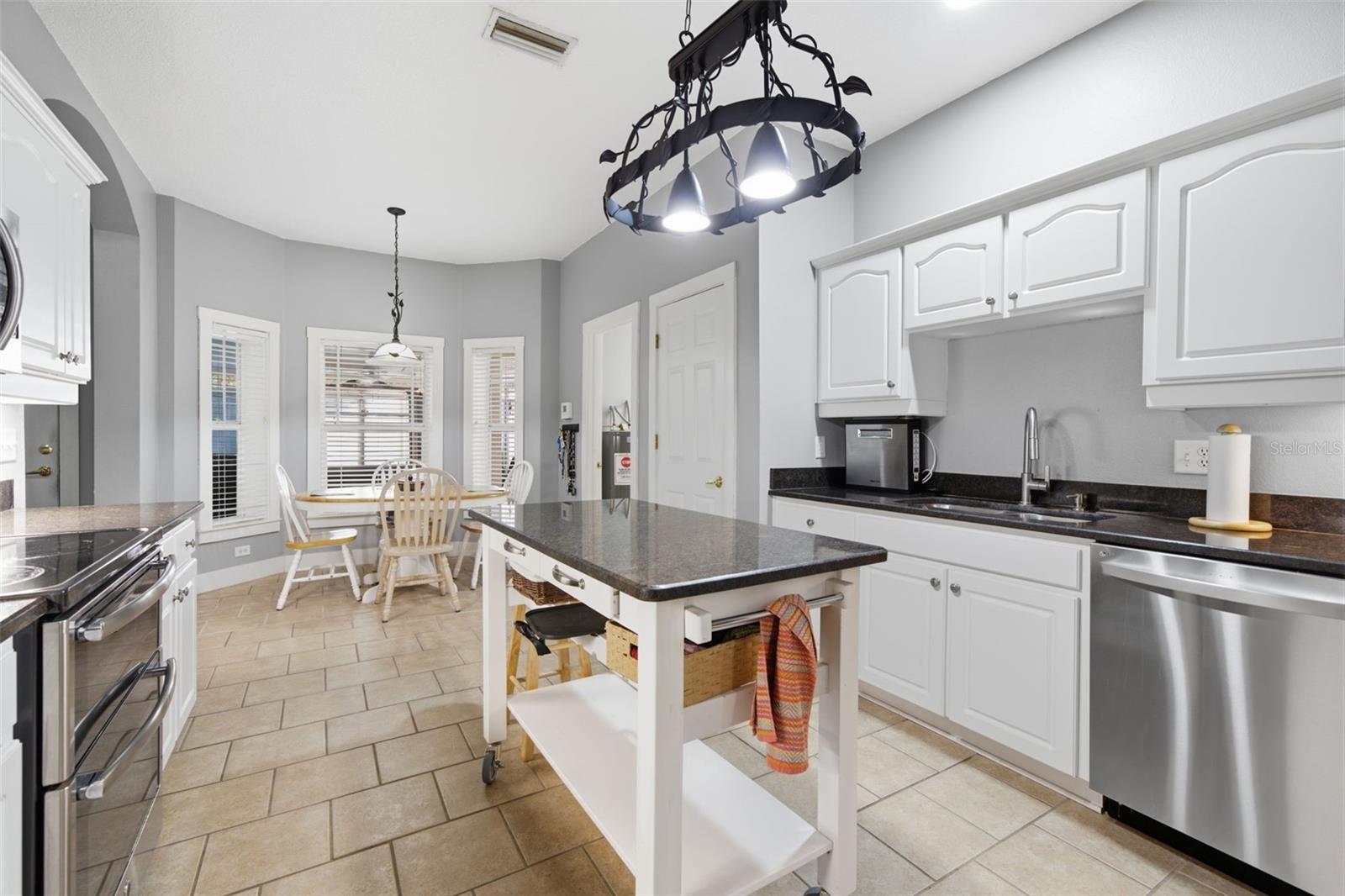 3407 FLAGSTAFF CIR — photo 10