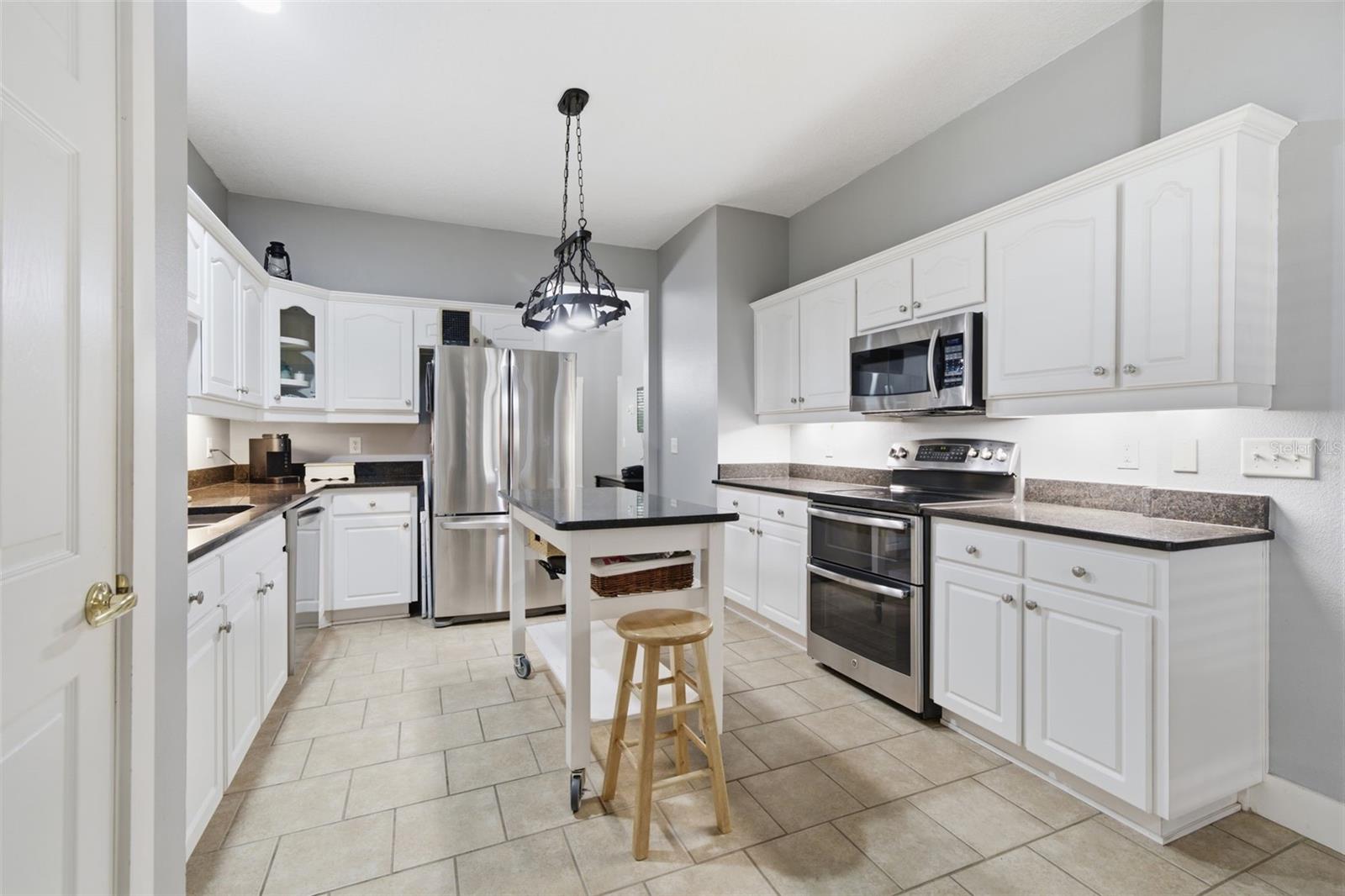 3407 FLAGSTAFF CIR — photo 8