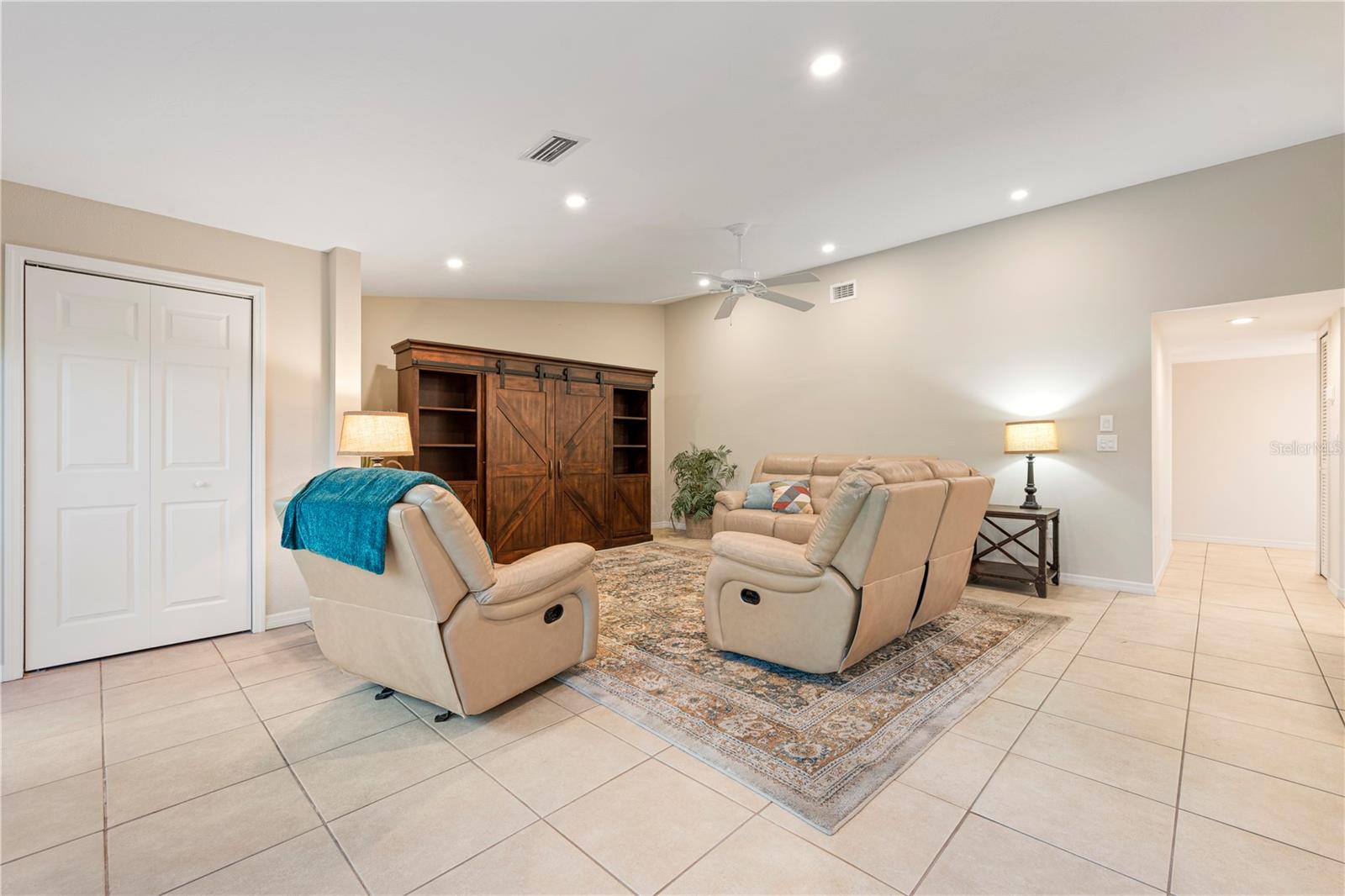 2756 CLUBHOUSE DR #202 — photo 5