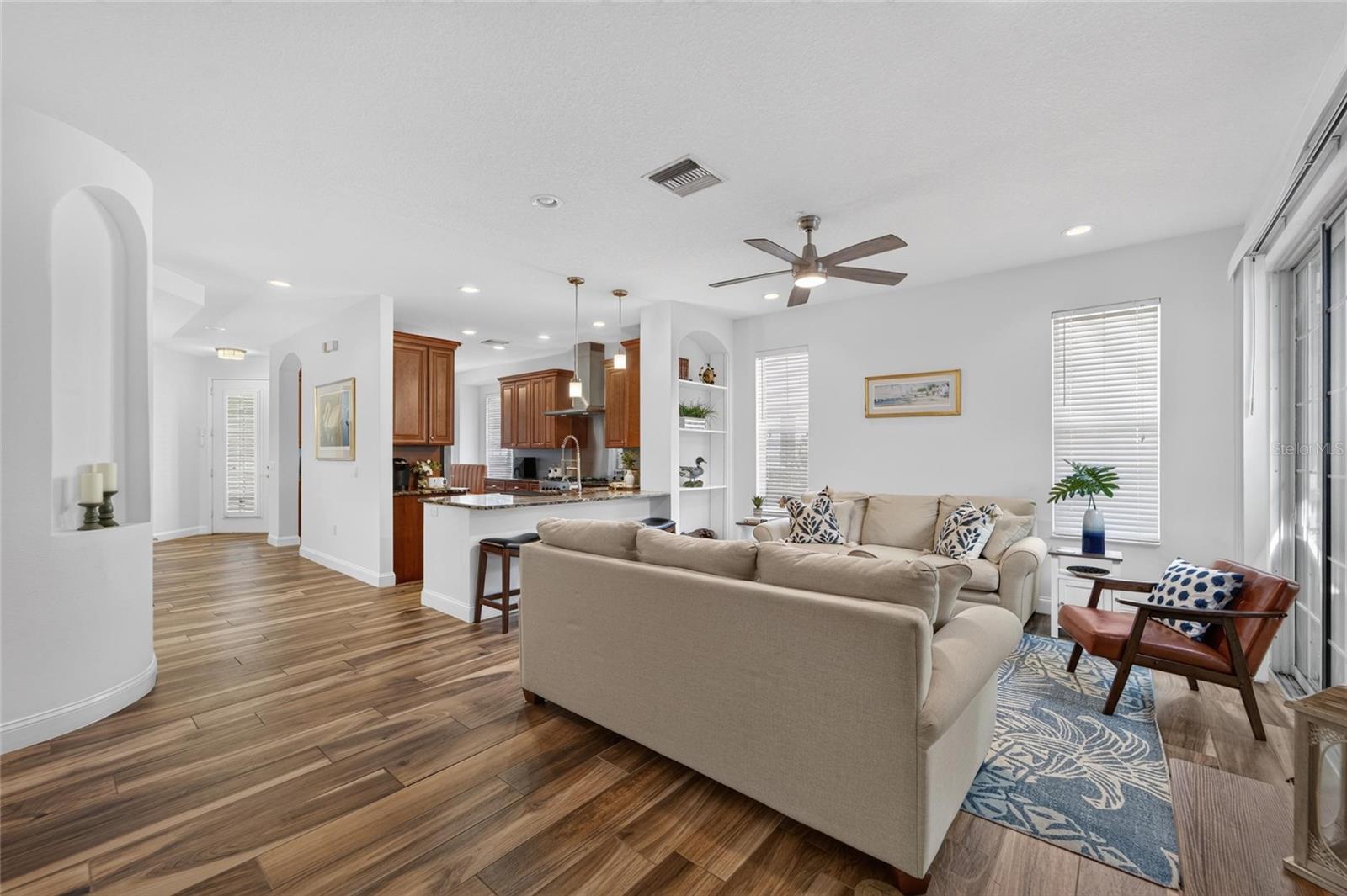 5318 GOLDEN ISLES DR — photo 15