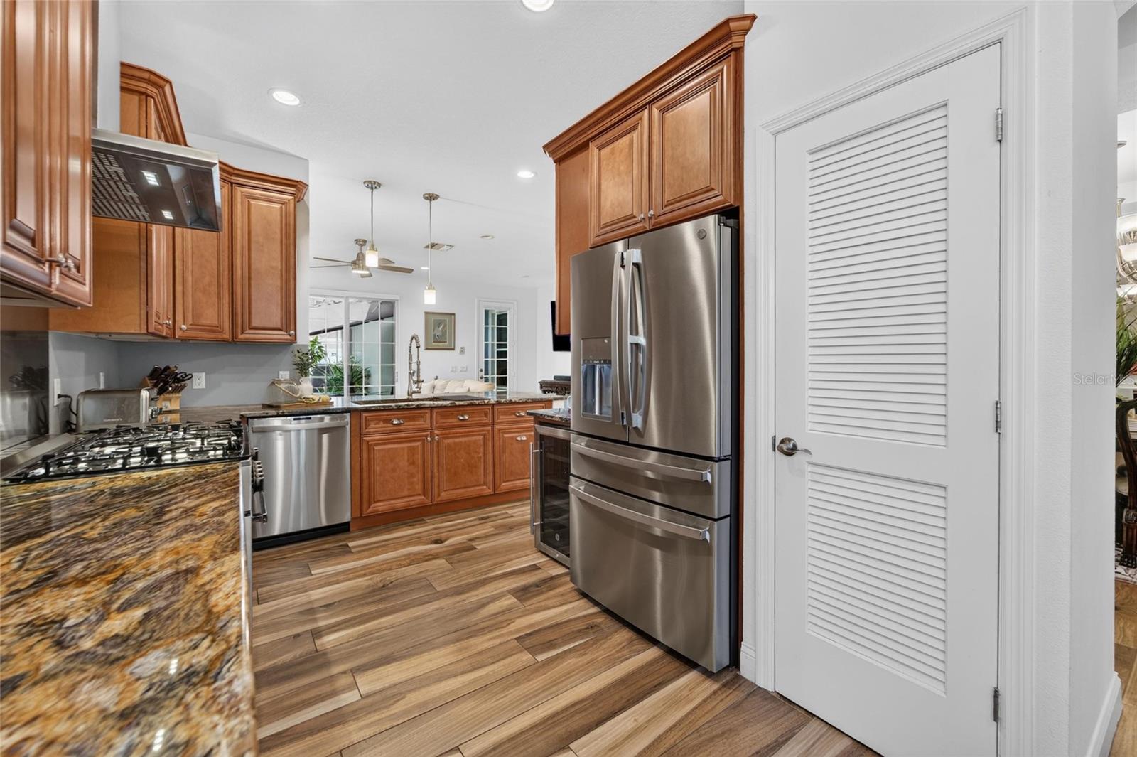 5318 GOLDEN ISLES DR — photo 23