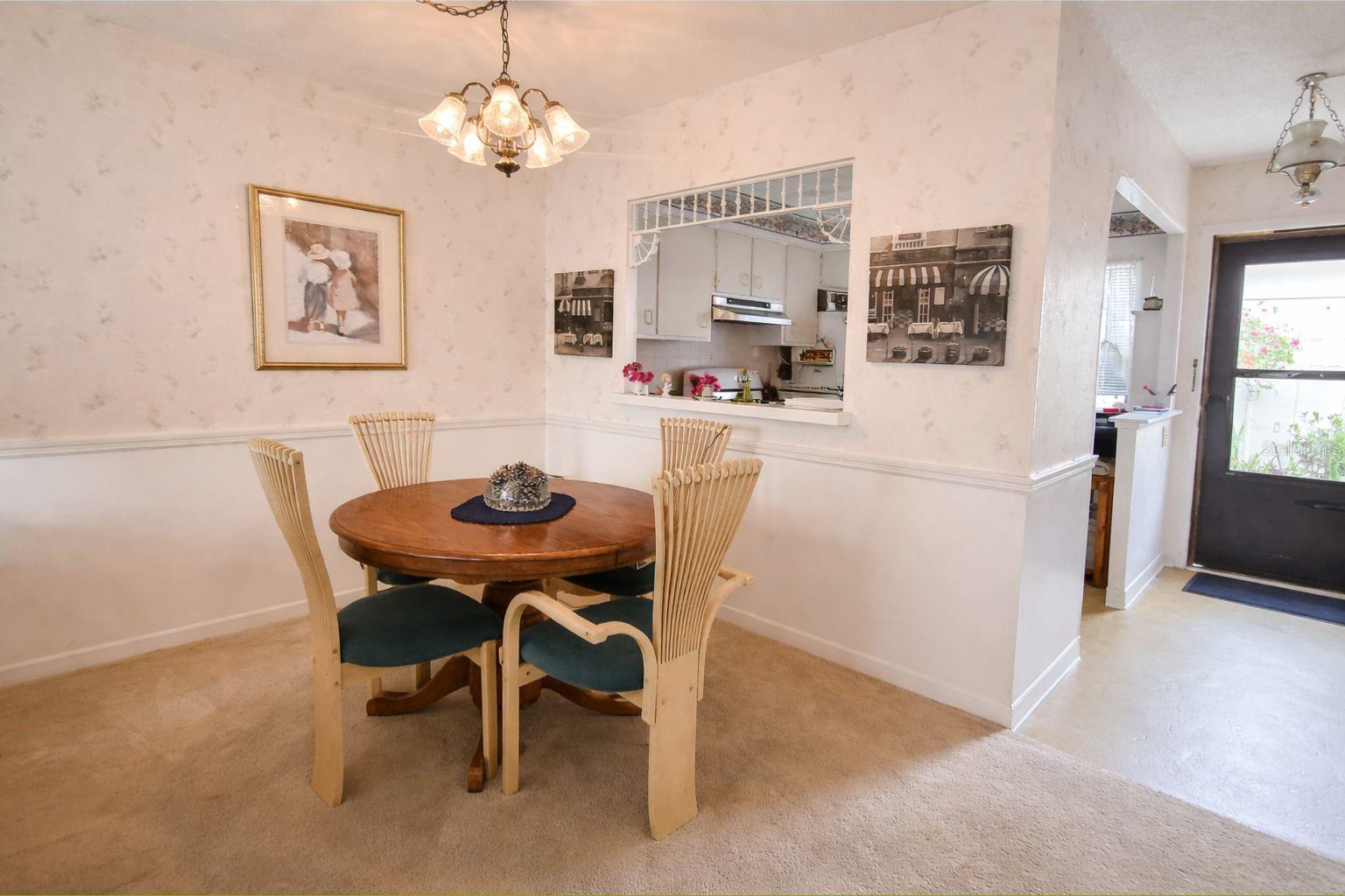 1428 ARROWHEAD CIR W — photo 4