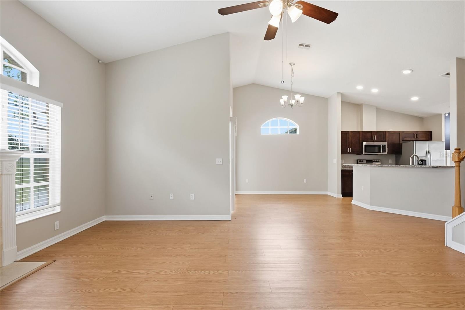 7444 MOORGATE CT — photo 10