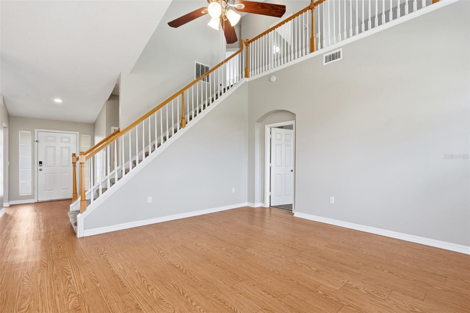 7444 MOORGATE CT — photo 4
