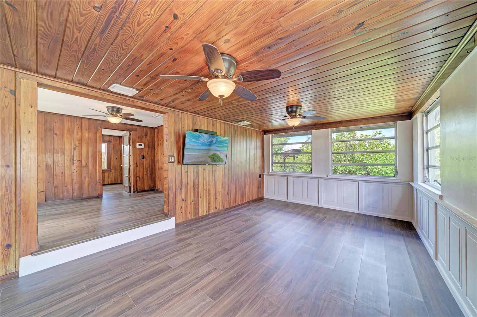 1609 SAFFOLD PARK DR — photo 22