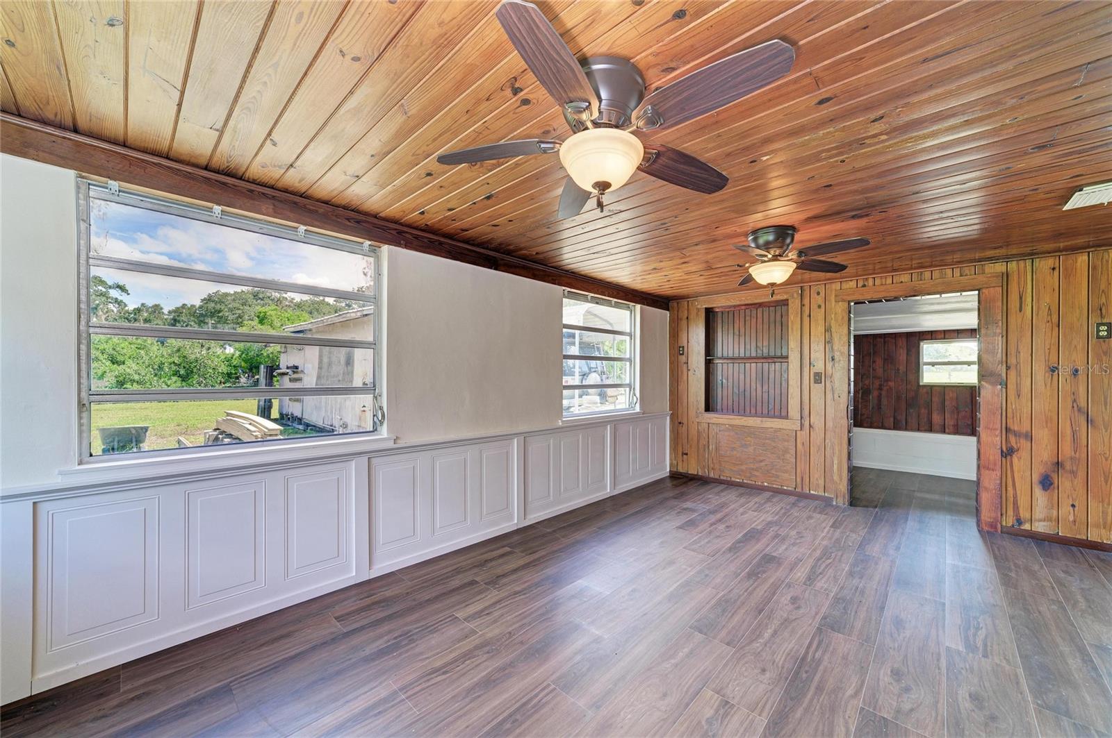 1609 SAFFOLD PARK DR — photo 24
