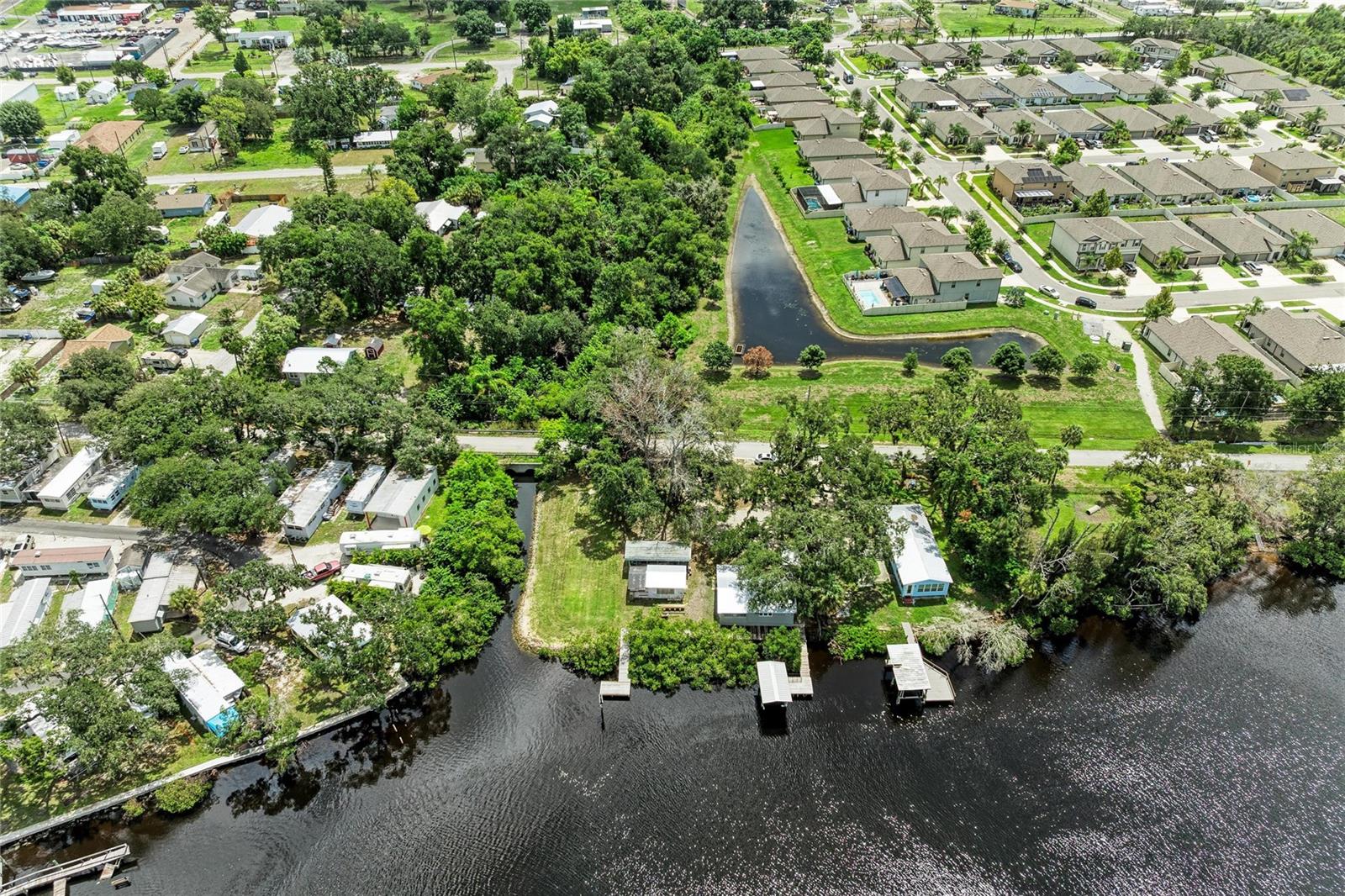 1609 SAFFOLD PARK DR — photo 43