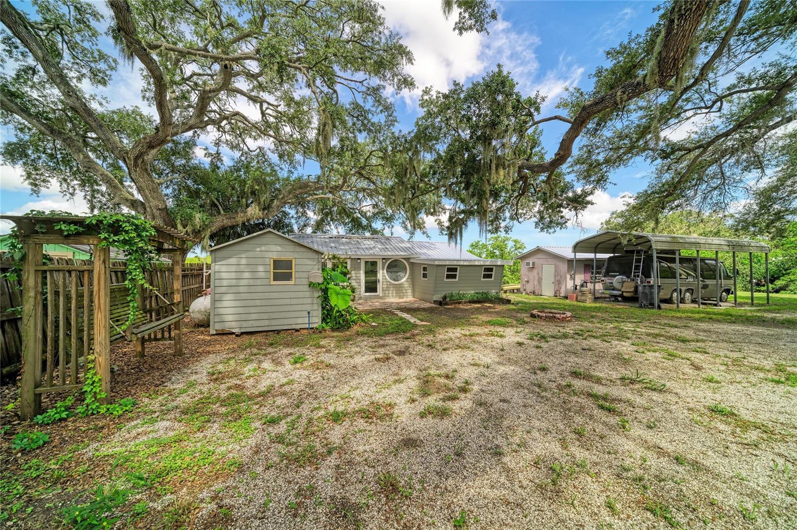 1609 SAFFOLD PARK DR — photo 11