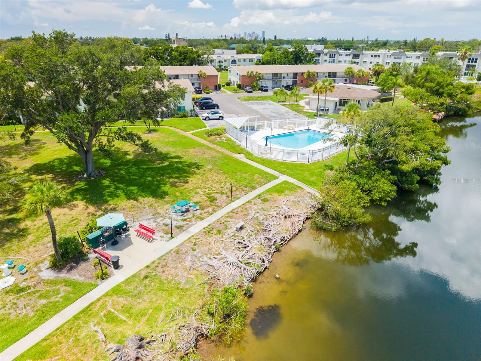 4550 OVERLOOK DR NE #152 — photo 46