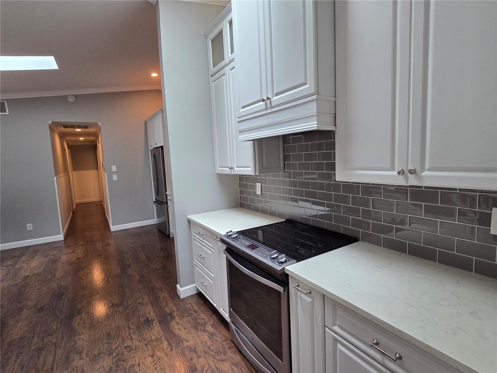 1033 ROSETREE LN — photo 7