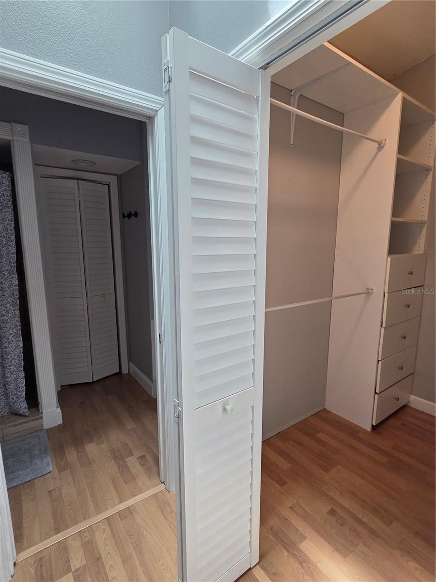 1033 ROSETREE LN — photo 35