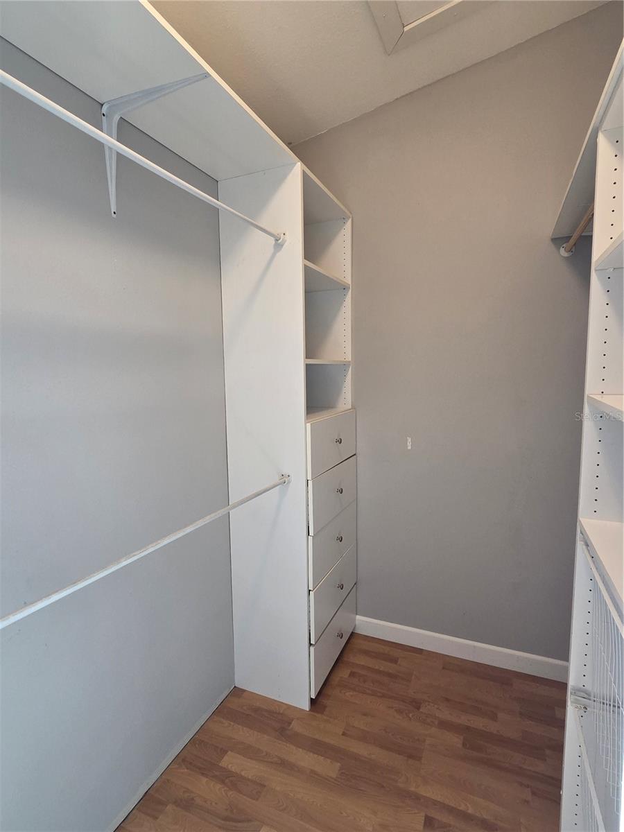 1033 ROSETREE LN — photo 36