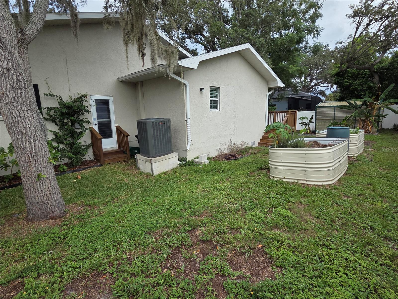 1033 ROSETREE LN — photo 43