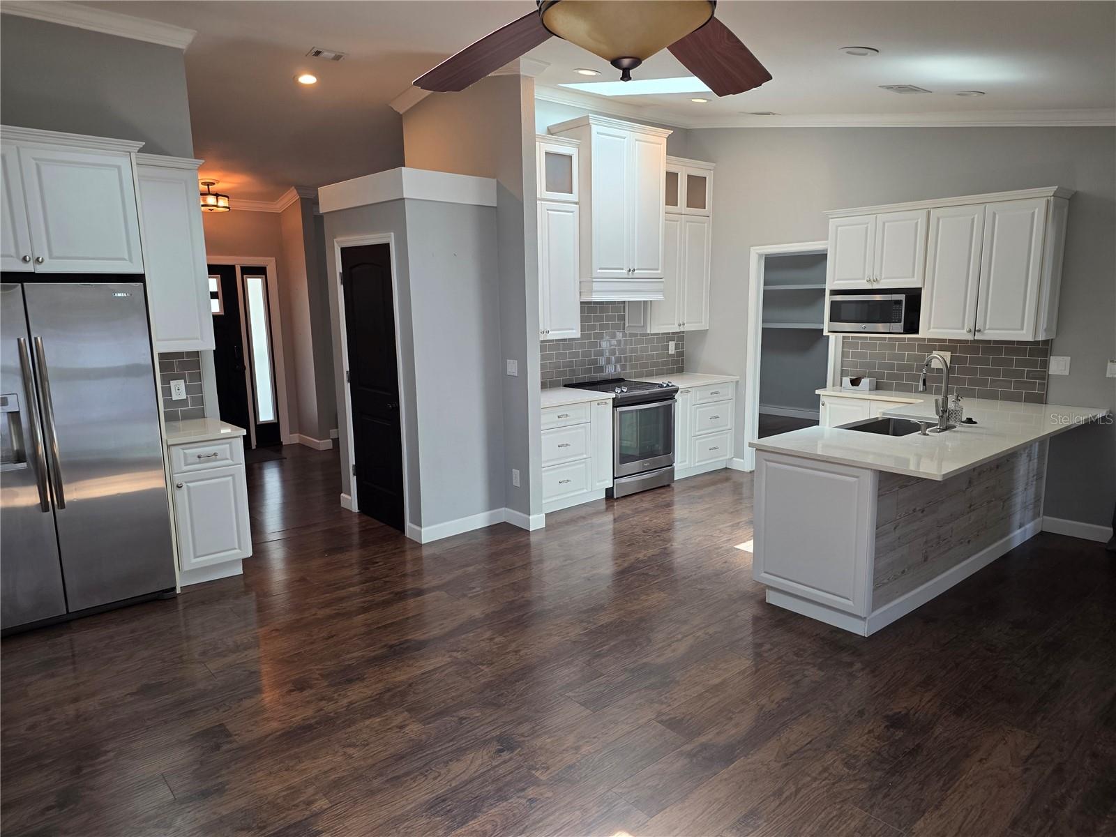 1033 ROSETREE LN — photo 10