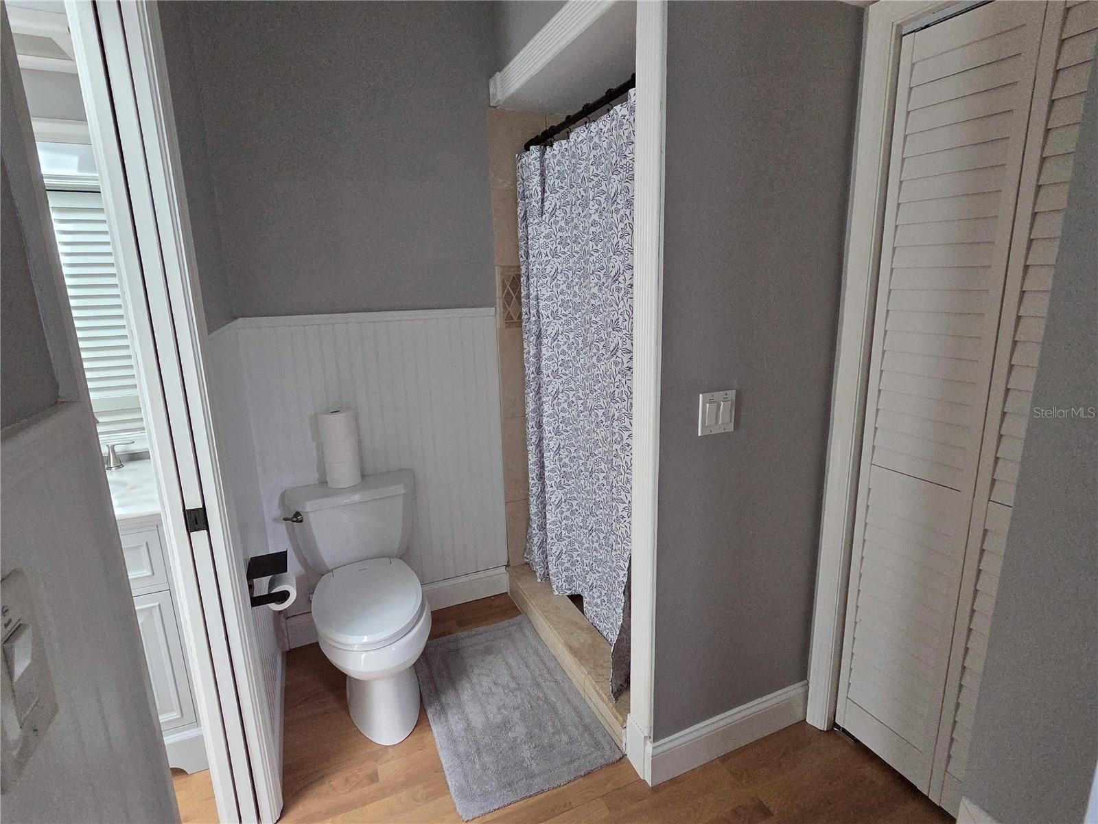 1033 ROSETREE LN — photo 34