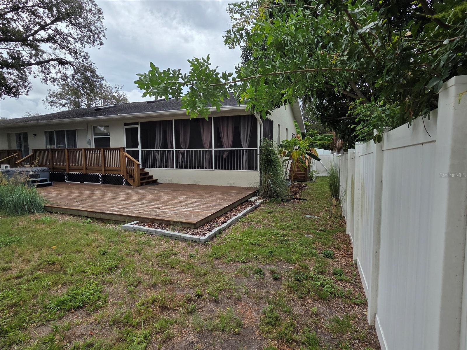 1033 ROSETREE LN — photo 39