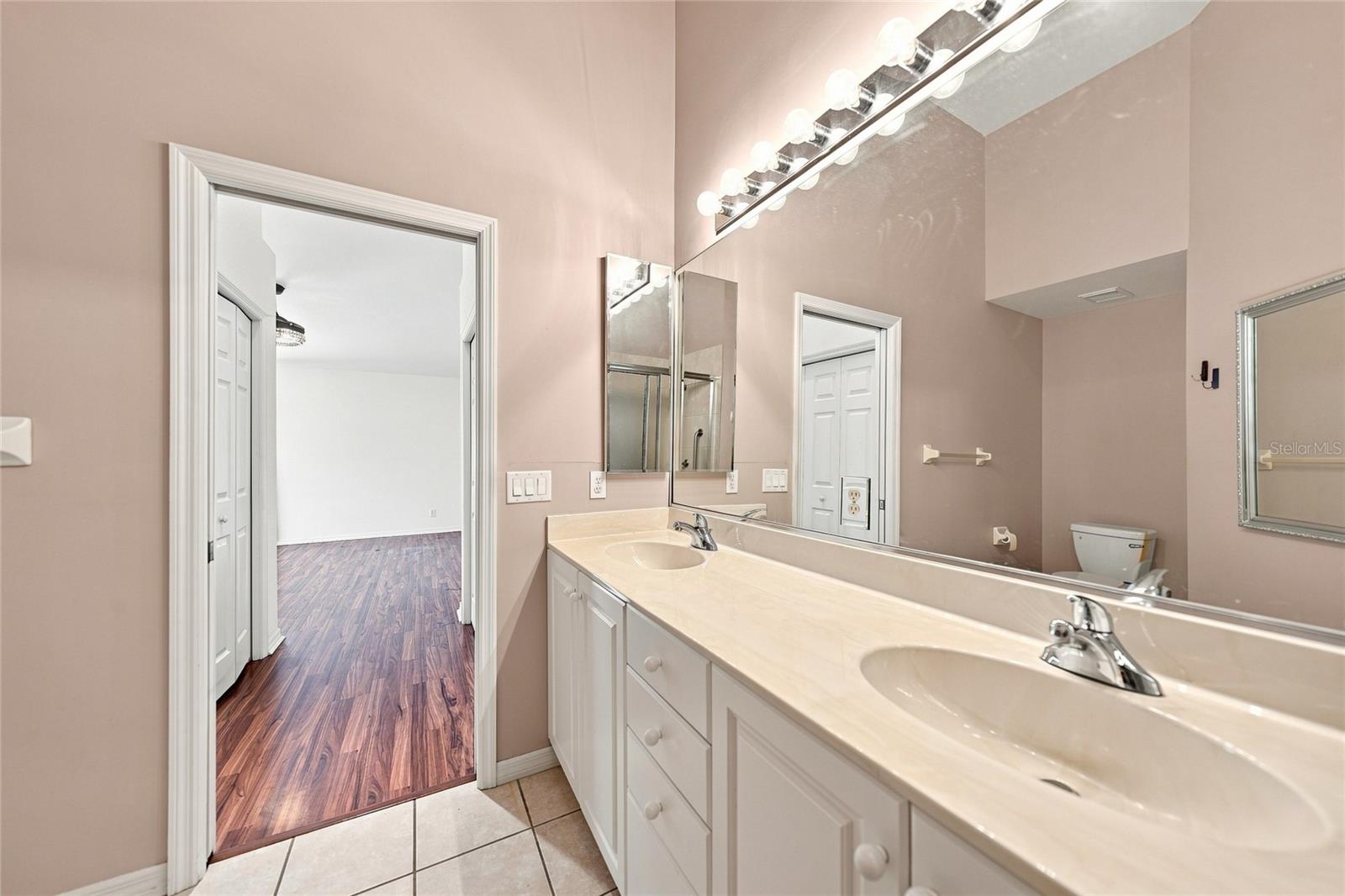 4214 FAIRWAY PL — photo 17