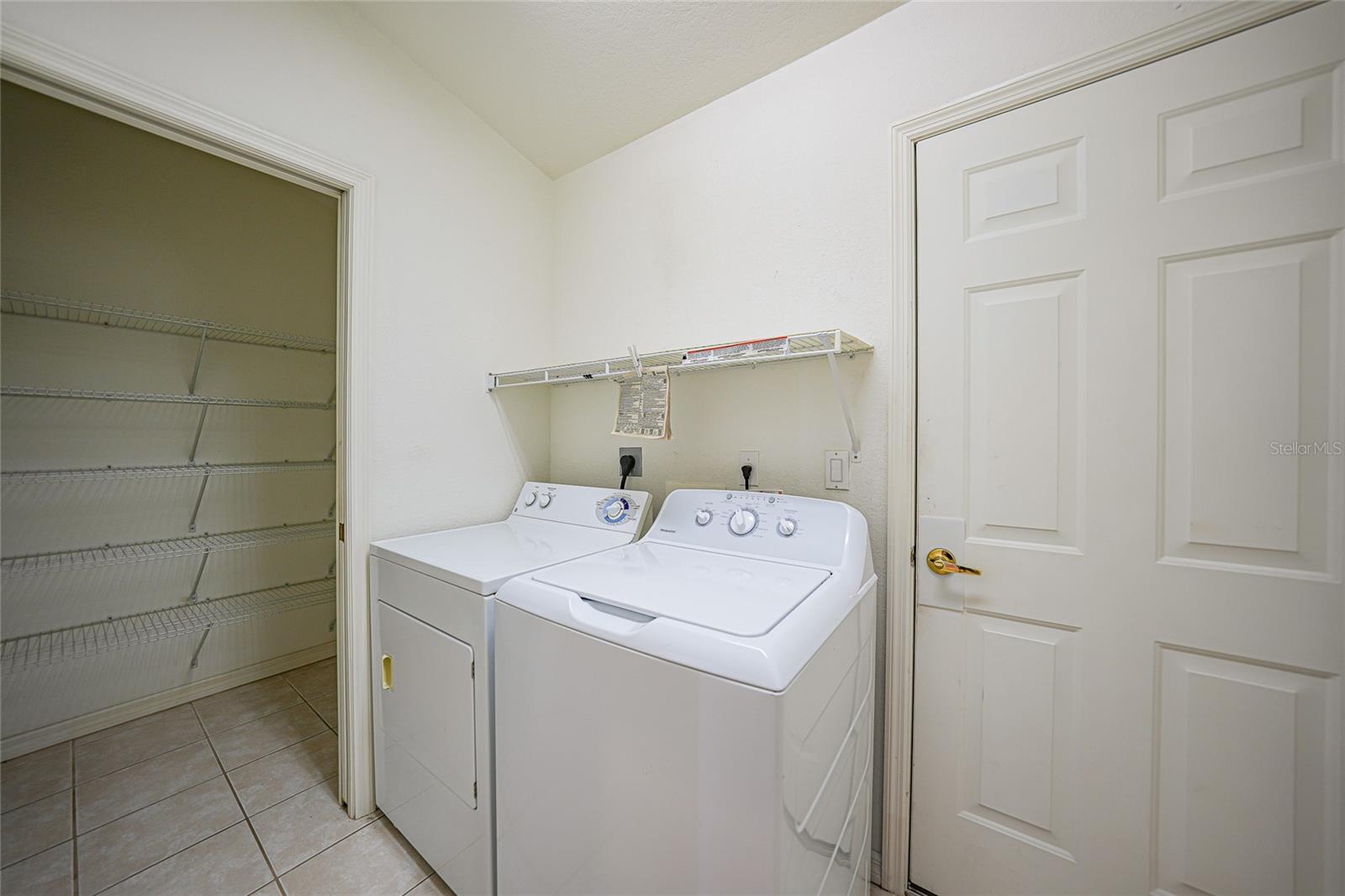 4214 FAIRWAY PL — photo 24